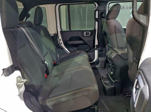 1C4RJXP69RW296363 2024 JEEP WRANGLER White Вид задньої частини салону
