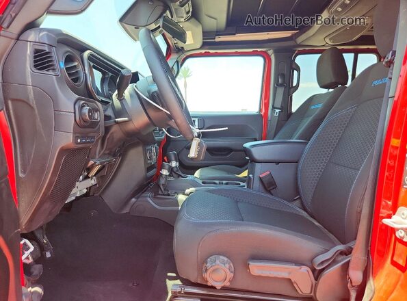 1C4RJXR60SW584064 2025 JEEP WRANGLER Red Front interior view