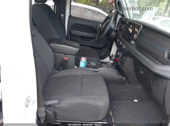 1C4RJXR63RW223650 2024 JEEP WRANGLER White Vista interior delantera