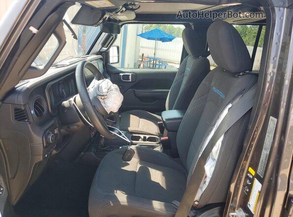 1C4RJXR66RW242046 2024 JEEP WRANGLER Gray Вид салону спереду