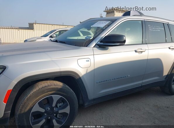 1C4RJYB61RC720794 2024 JEEP GRAND CHEROKEE 4XE Silver Սալոնի 360 աստիճան տեսք