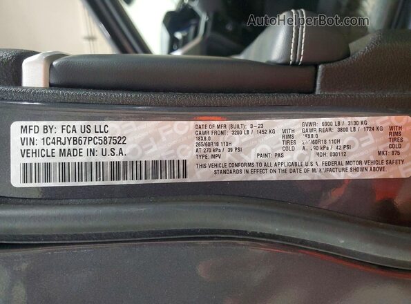 1C4RJYB67PC587522 2023 JEEP GRAND Gray Widok naklejki z numerem VIN