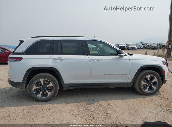 1C4RJYB67RC129367 2024 JEEP GRAND CHEROKEE 4XE White Rear interior view
