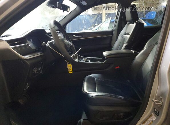 1C4RJYB67S8698910 2025 JEEP GRAND Silver Vista interior delantera