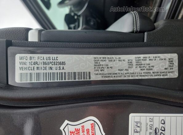1C4RJYB68PC623685 2023 JEEP GRAND Gray Vista de la etiqueta del VIN