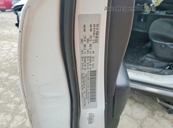 1C4SDJFT3KC631945 2019 DODGE DURANGO White Widok naklejki z numerem VIN