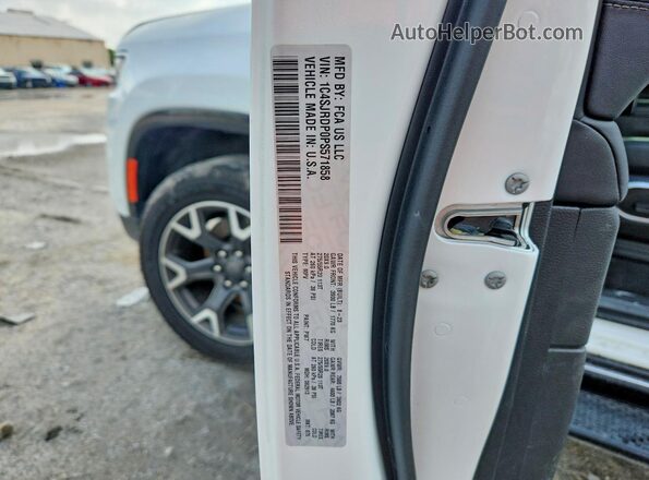 1C4SJRDP0PS571858 2023 JEEP WAGONEER White Սալոնի 360 աստիճան տեսք
