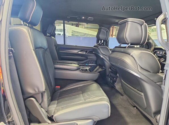 1C4SJSFP7RS120501 2024 JEEP GRAND Black Widok wnętrza z tyłu