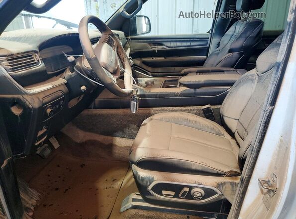 1C4SJUBP0RS172201 2024 JEEP WAGONEER White Widok wnętrza z przodu