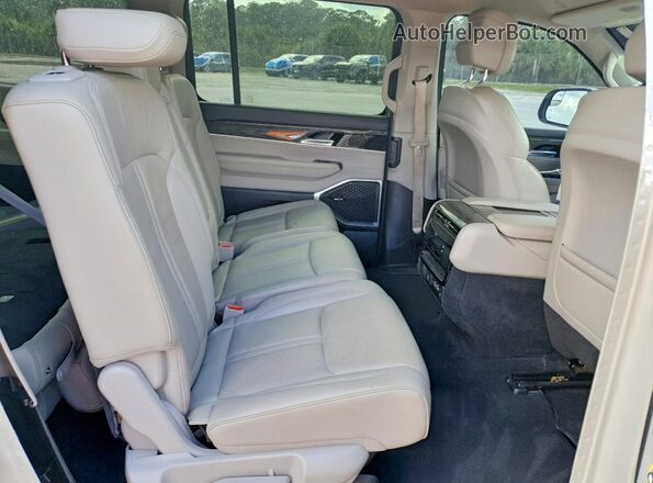 1C4SJUDT5NS167824 2022 JEEP WAGONEER Beige Widok wnętrza z tyłu