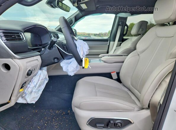 1C4SJVAP0SS522150 2025 JEEP WAGONEER White Widok wnętrza z przodu
