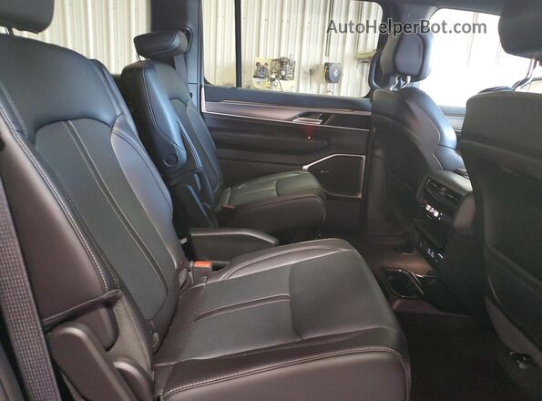 1C4SJVAP0TS176196 2026 JEEP GRAND Серебряный Вид задних сидений