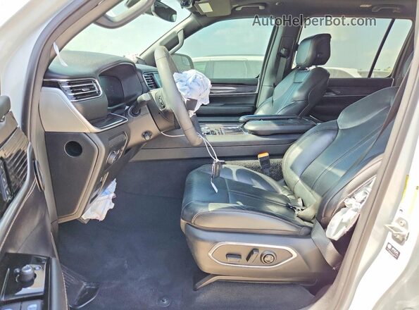 1C4SJVAP5PS570993 2023 JEEP WAGONEER White წინა სალონის ხედი