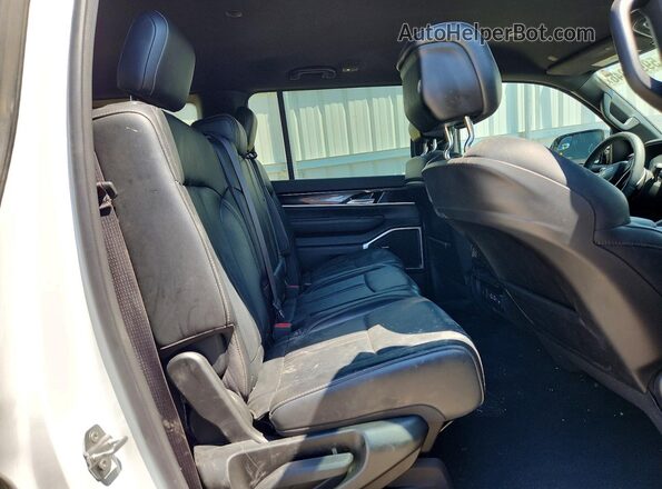 1C4SJVAT9PS543230 2023 JEEP WAGONEER Белый Вид задней части салона