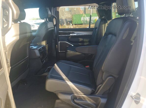 1C4SJVBP3SS524215 2025 JEEP WAGONEER White Rear interior view