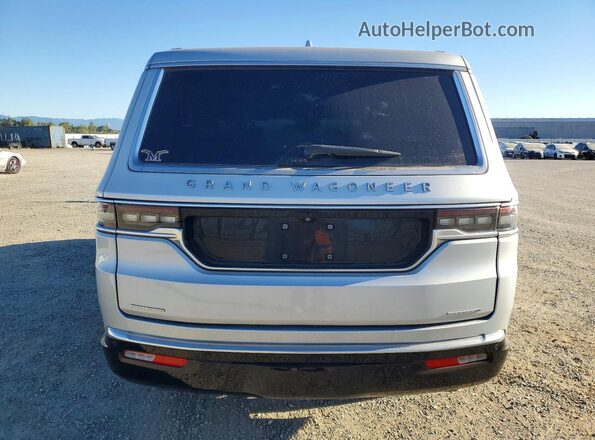 1C4SJVFJ0NS107967 2022 JEEP GRAND Silver Rear view