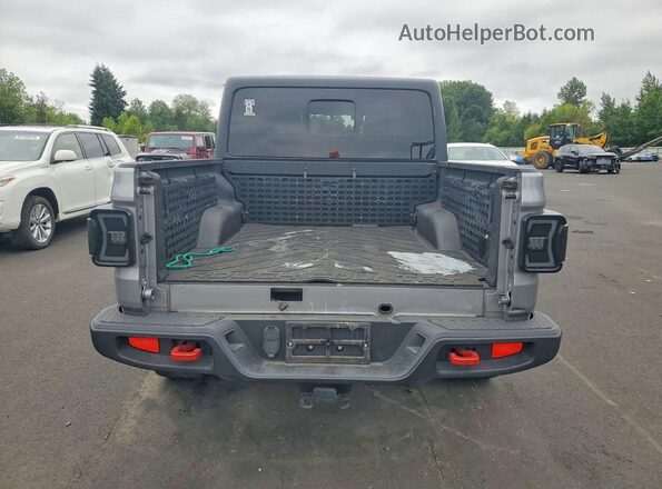 1C6HJTAG4LL135893 2020 JEEP GLADIATOR Silver Вид ззаду