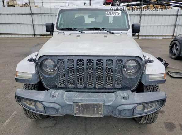 1C6HJTAG9NL156757 2022 JEEP GLADIATOR Silver Widok z przodu