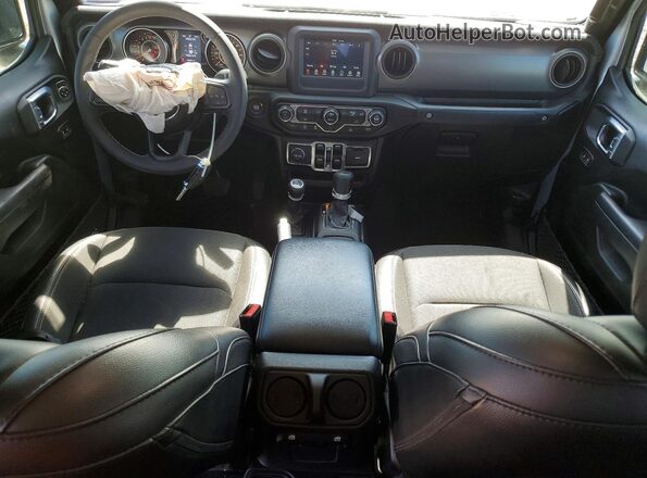 1C6HJTAGXPL518663 2023 JEEP GLADIATOR Silver Widok deski rozdzielczej