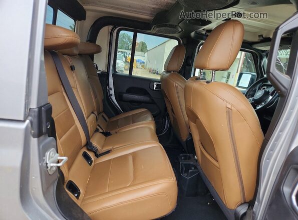 1C6HJTFG8LL135095 2020 JEEP GLADIATOR Charcoal Widok tylnych siedzeń