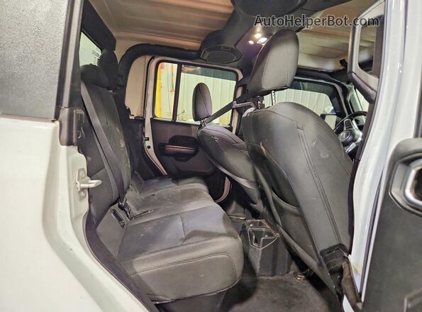 1C6JJTAGXLL109557 2020 JEEP GLADIATOR White Widok tylnych siedzeń