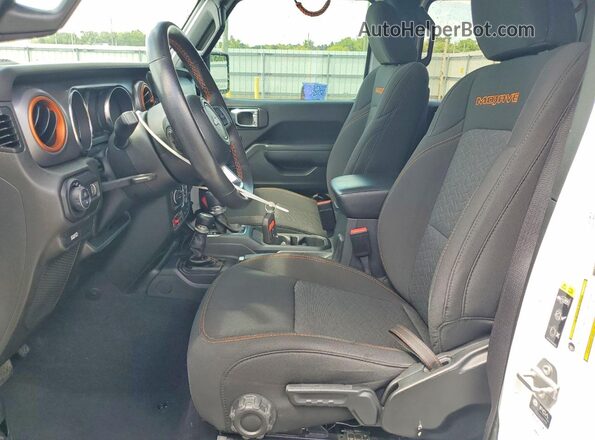 1C6JJTEG7PL502531 2023 JEEP GLADIATOR White Widok wnętrza z przodu