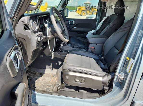 1C6PJTAG0TL186786 2026 JEEP GLADIATOR Charcoal წინა სალონის ხედი
