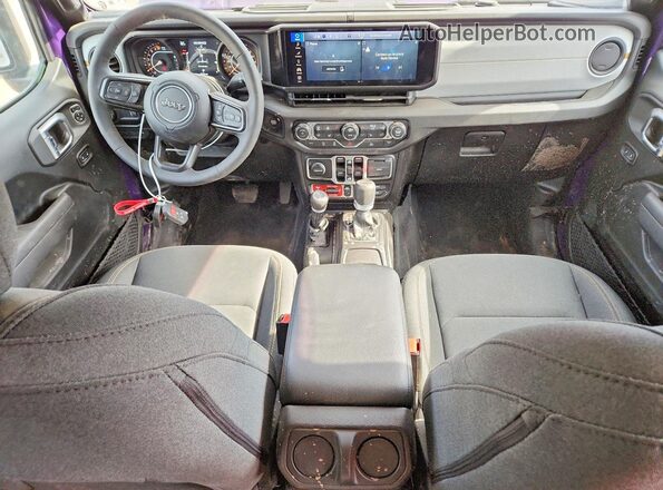 1C6PJTAG3TL156911 2026 JEEP GLADIATOR Purple Widok deski rozdzielczej