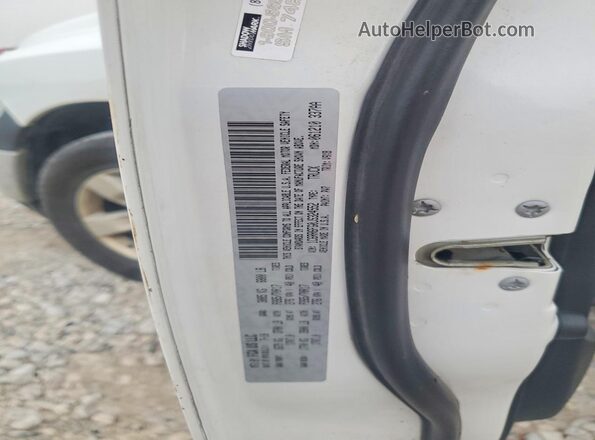 1C6RR6FG0JS324552 2018 RAM 1500 Белый Вид подкапотного пространства