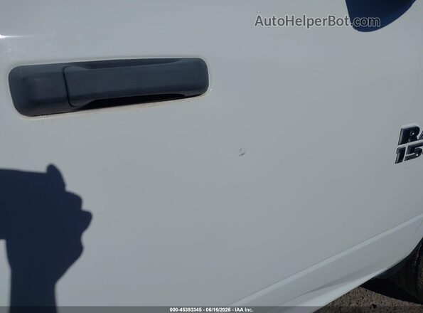 1C6RR6FG1JS303600 2018 RAM 1500 White Вид спереду