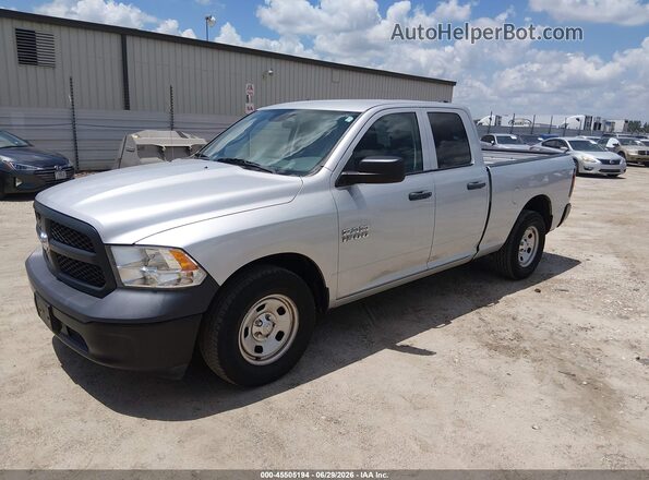1C6RR6FG2HS835786 2017 RAM 1500 Серебряный Передняя левая четверть