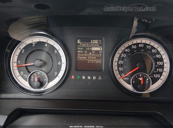 1C6RR6FG2HS835786 2017 RAM 1500 Серебряный Вид задних сидений