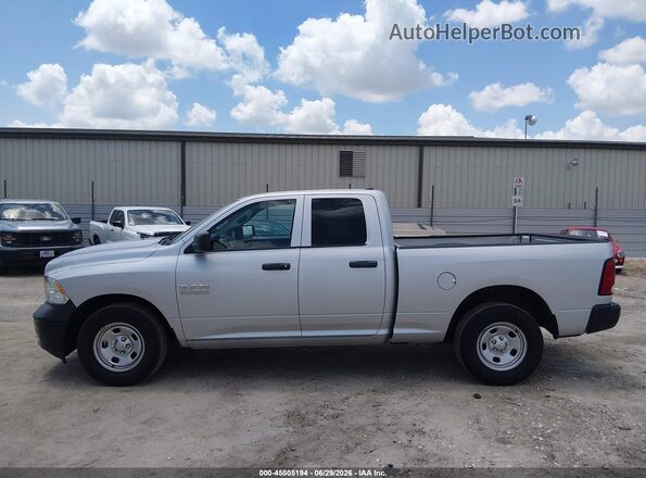 1C6RR6FG2HS835786 2017 RAM 1500 Серебряный Панорамный вид салона 360°
