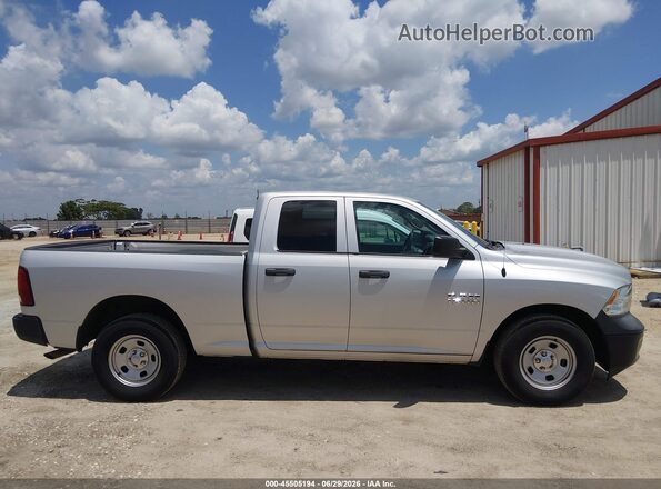 1C6RR6FG2HS835786 2017 RAM 1500 Серебряный Вид задней части салона
