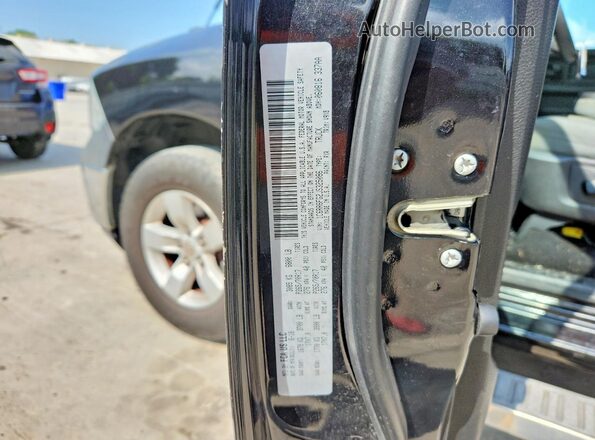 1C6RR6FG2JS325086 2018 RAM 1500 Black Вид підкапотного простору