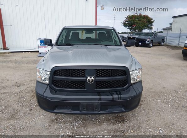 1C6RR6FG3HS824781 2017 RAM 1500 Silver უკანა სალონის ხედი