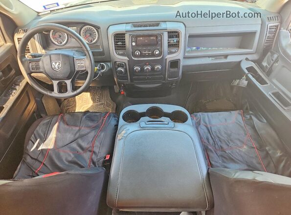1C6RR6FG3JS299582 2018 RAM 1500 Red Vista del salpicadero
