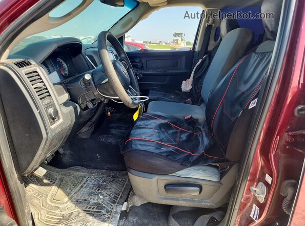1C6RR6FG3JS299582 2018 RAM 1500 Red Vista interior delantera