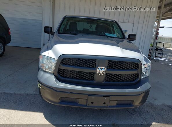 1C6RR6FG6HS764981 2017 RAM 1500 Silver Вид щитка приладів