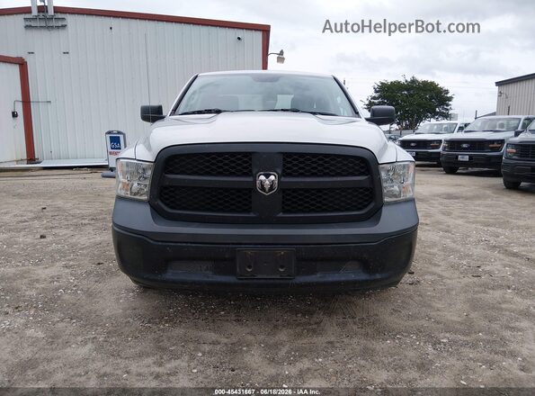 1C6RR6FG6HS833264 2017 RAM 1500 Silver Սալոնի 360 աստիճան տեսք