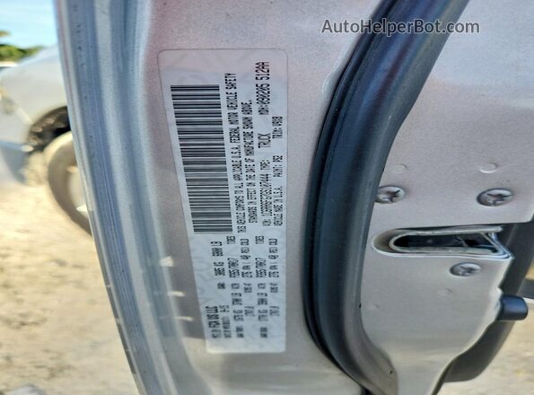 1C6RR6FG7GS107444 2016 RAM 1500 Silver ძრავის განყოფილების ხედი