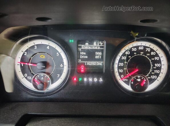 1C6RR6FG7JS139561 2018 RAM 1500 Бордовый 