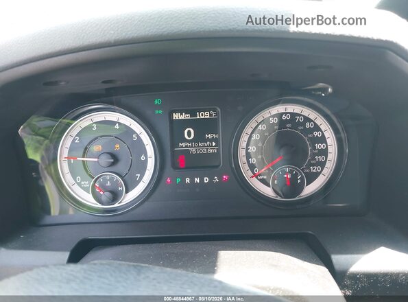 1C6RR6FGXJS266739 2018 RAM 1500 Черный Вид задних сидений