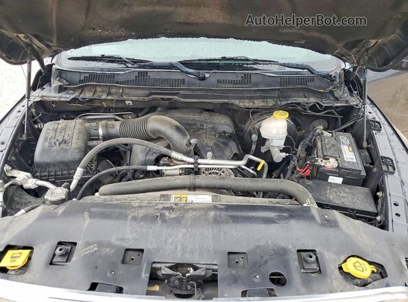 1C6RR6FT0KS723752 2019 RAM 1500 Черный Вид задней части салона