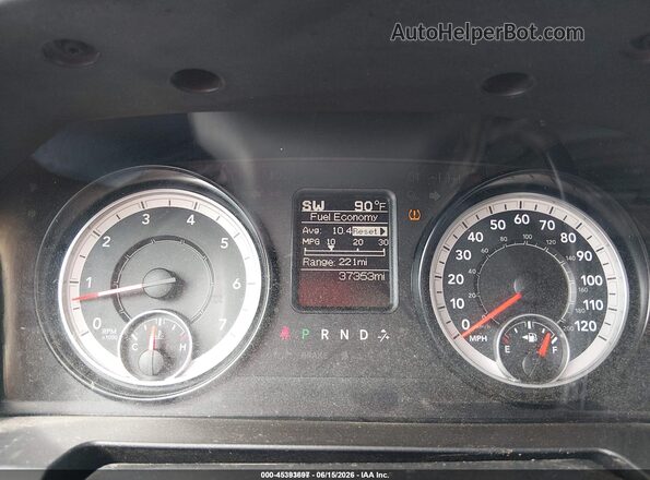 1C6RR6FT1GS306079 2016 RAM 1500 Silver Widok tylnych siedzeń