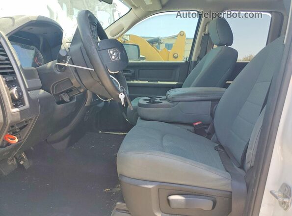 1C6RR6FT4HS591944 2017 RAM 1500 White Вид салону спереду