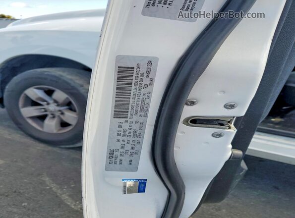 1C6RR6GG0GS290619 2016 RAM 1500 White Vista del compartimento del motor