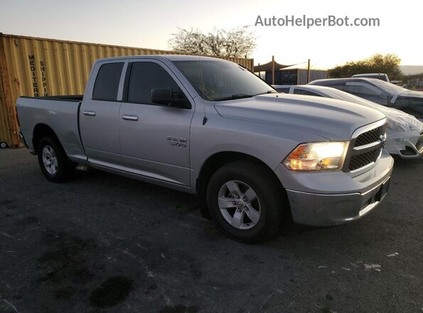 1C6RR6GG0JS105329 2018 RAM 1500 Silver Front right
