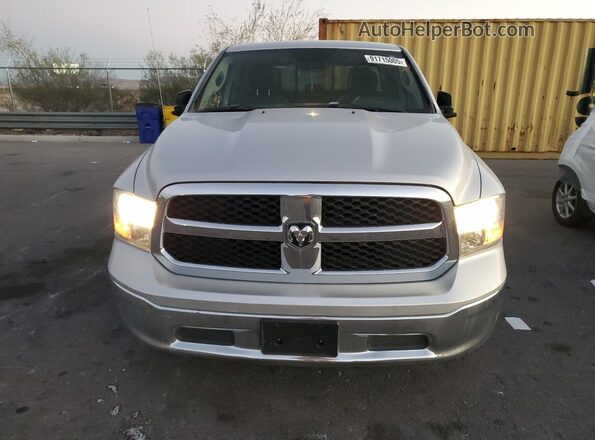 1C6RR6GG0JS105329 2018 RAM 1500 Silver Front view