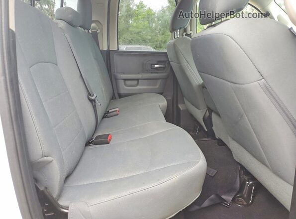 1C6RR6GT0GS215688 2016 RAM 1500 Black Rear seats view